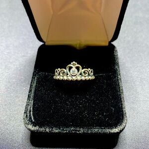 Pandora crown ring size 6